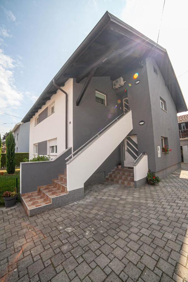Apartman Teo Velika Gorica Buitenkant foto